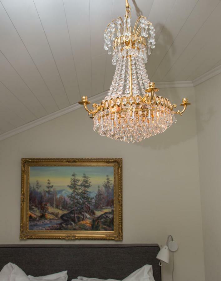 Holsthuset Losji Grimstad  Exterior foto